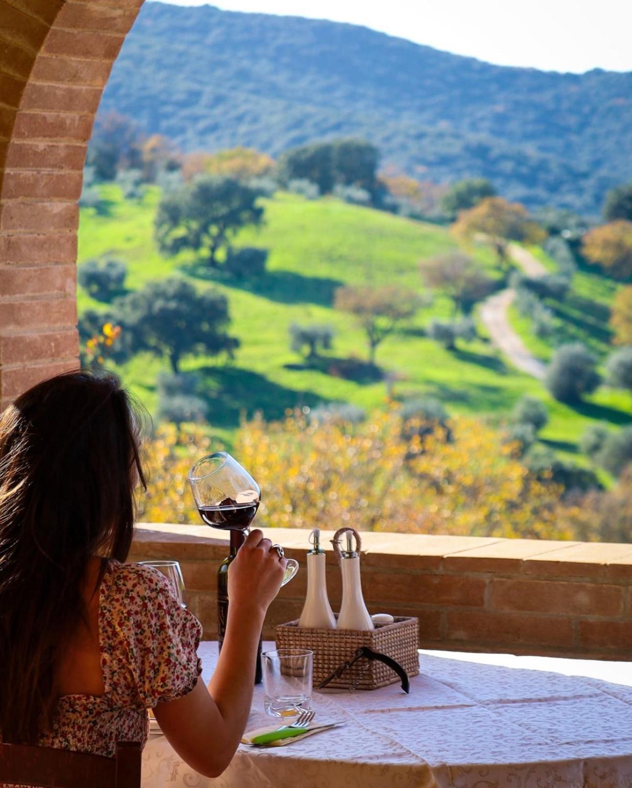 Madonna Del Poggio Cav Aparthotel Скарлино Екстериор снимка