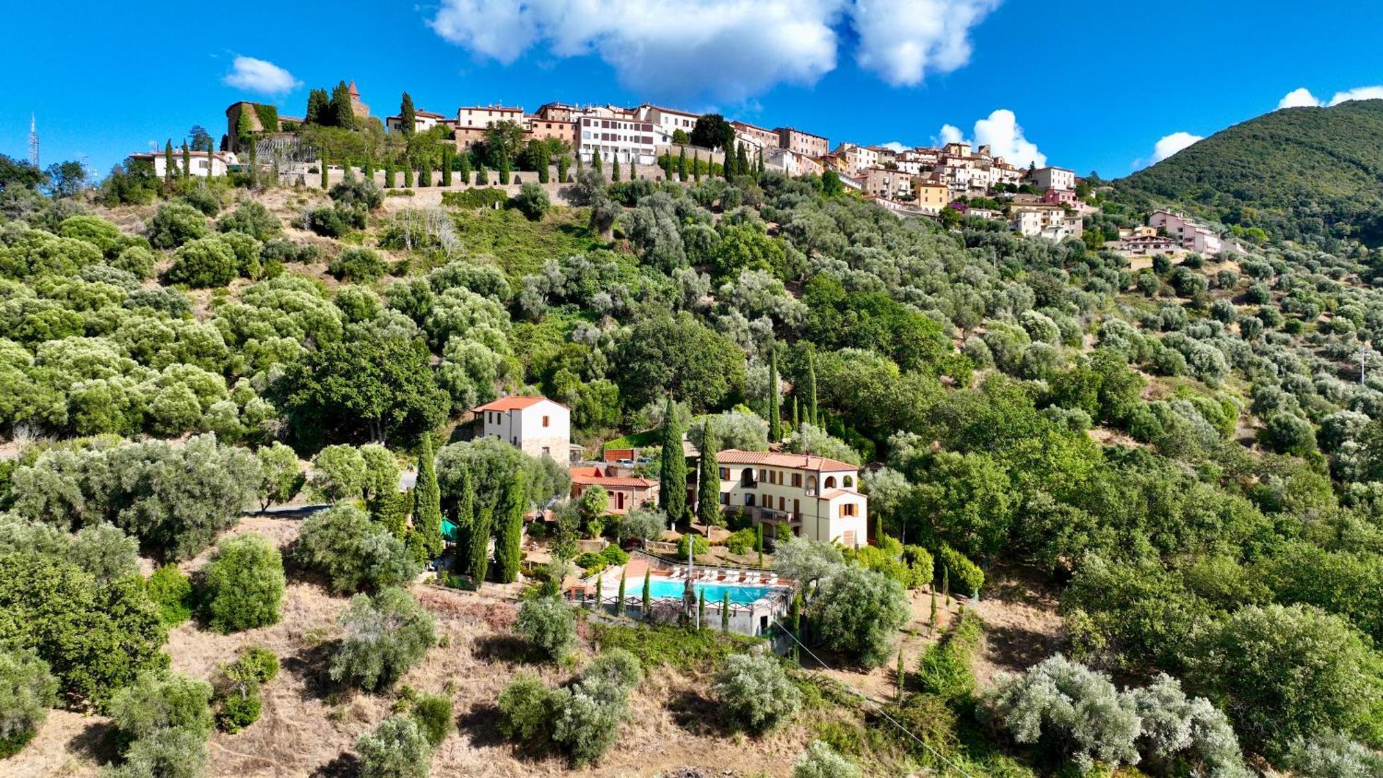Madonna Del Poggio Cav Aparthotel Скарлино Екстериор снимка