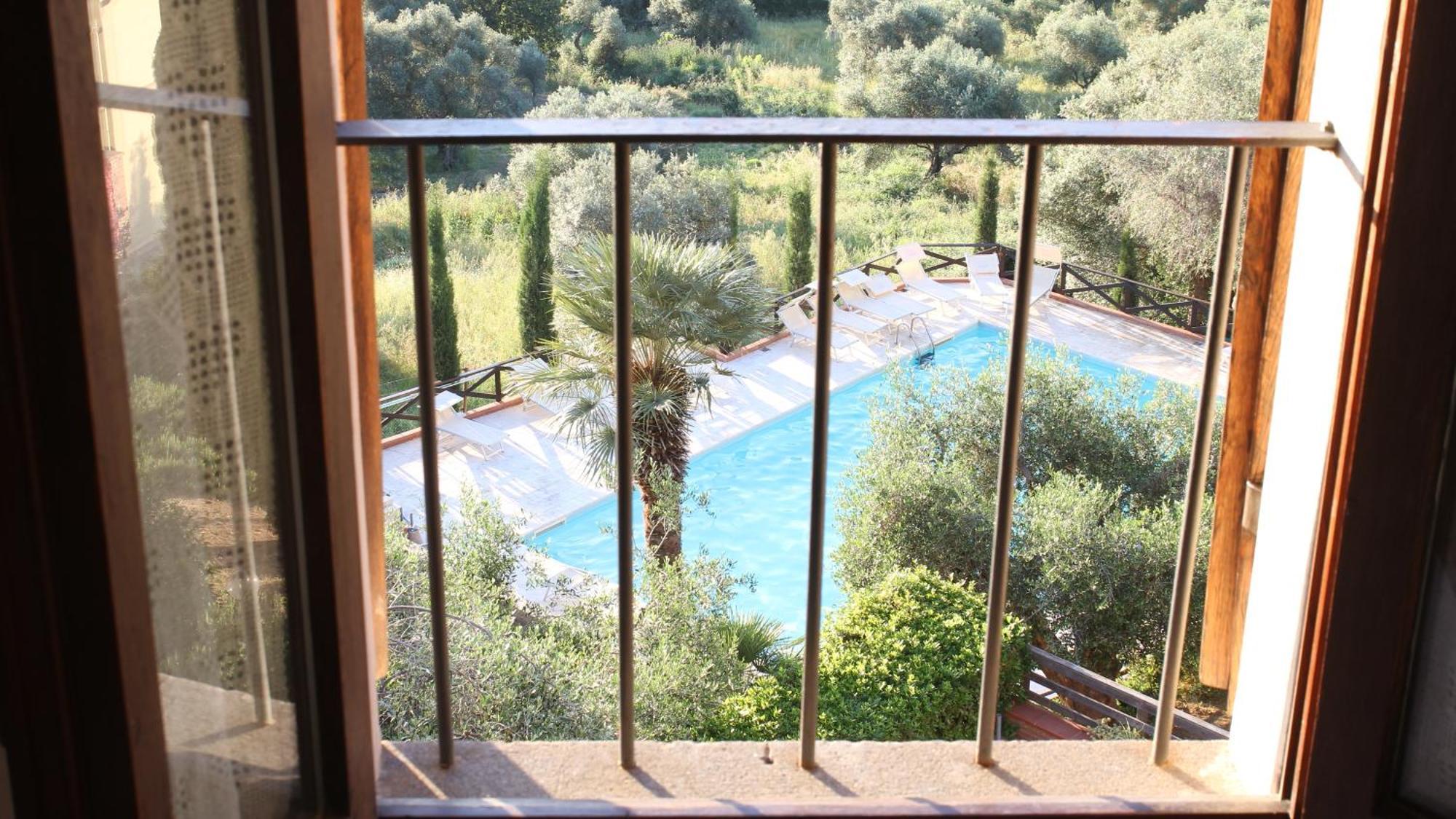 Madonna Del Poggio Cav Aparthotel Скарлино Екстериор снимка