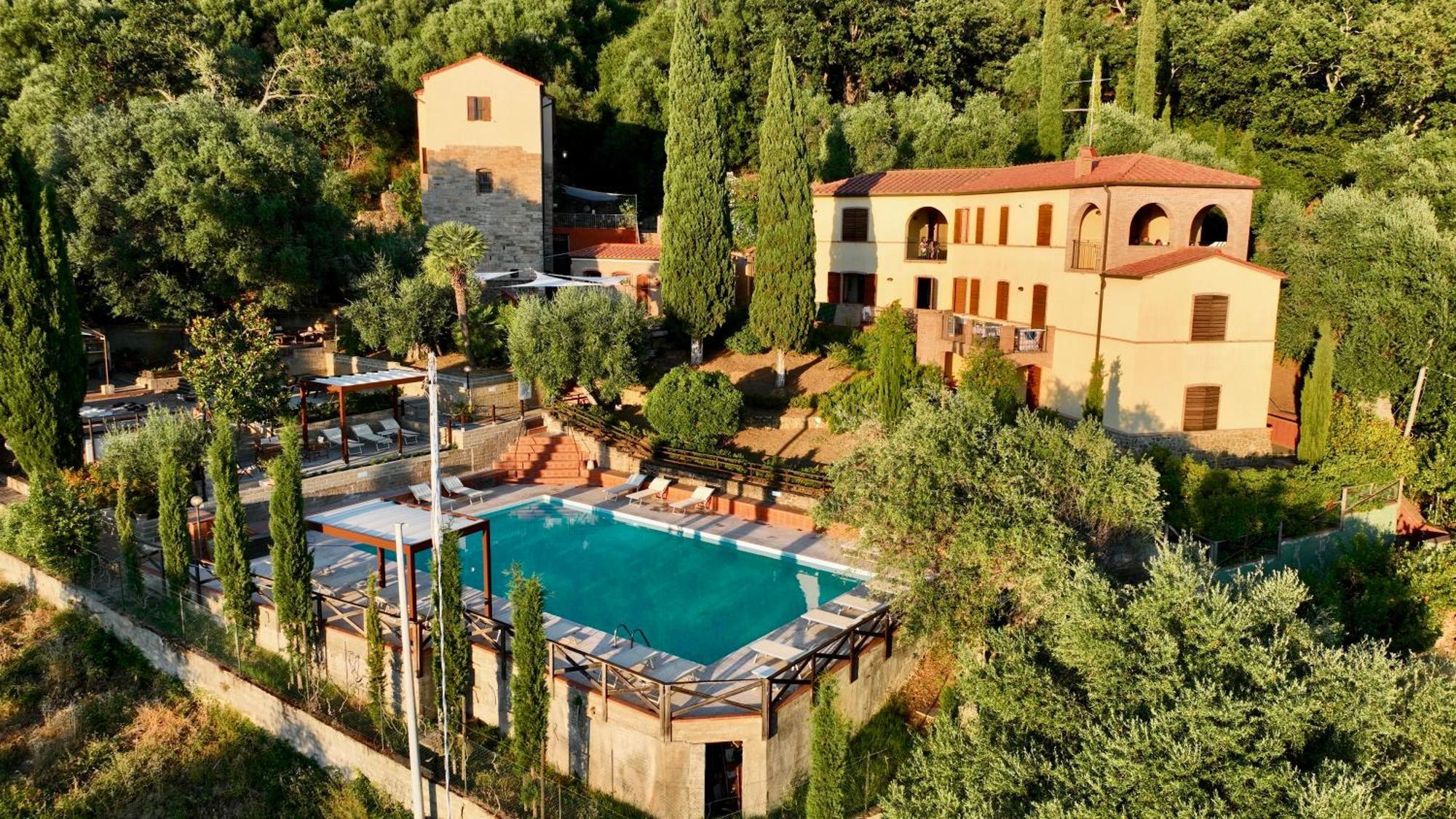 Madonna Del Poggio Cav Aparthotel Скарлино Екстериор снимка
