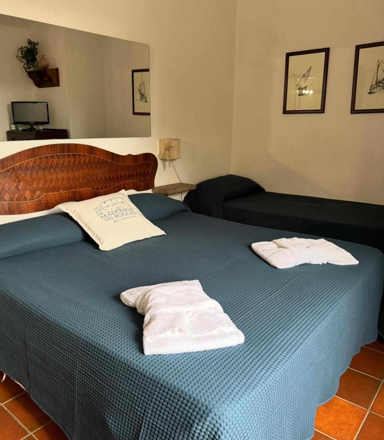 Madonna Del Poggio Cav Aparthotel Скарлино Екстериор снимка