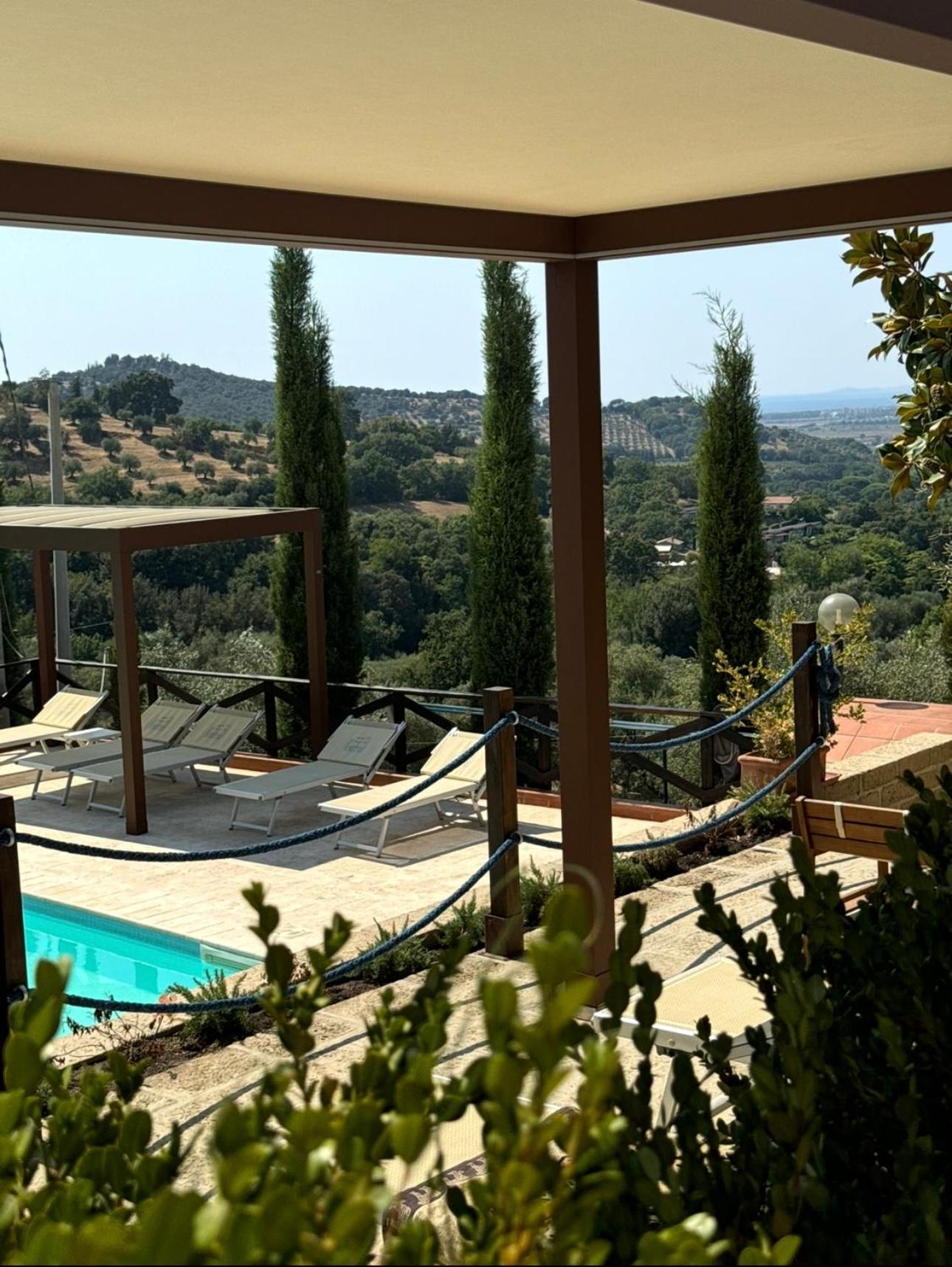 Madonna Del Poggio Cav Aparthotel Скарлино Екстериор снимка