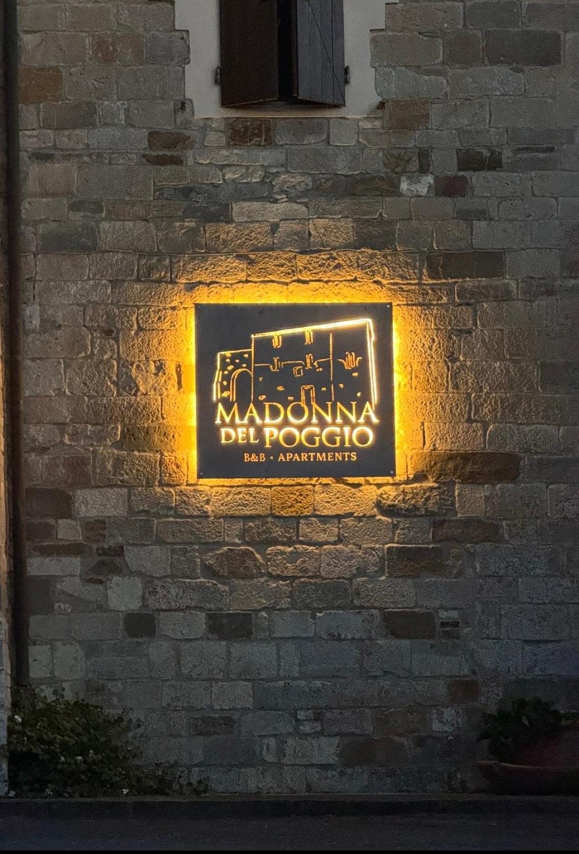 Madonna Del Poggio Cav Aparthotel Скарлино Екстериор снимка