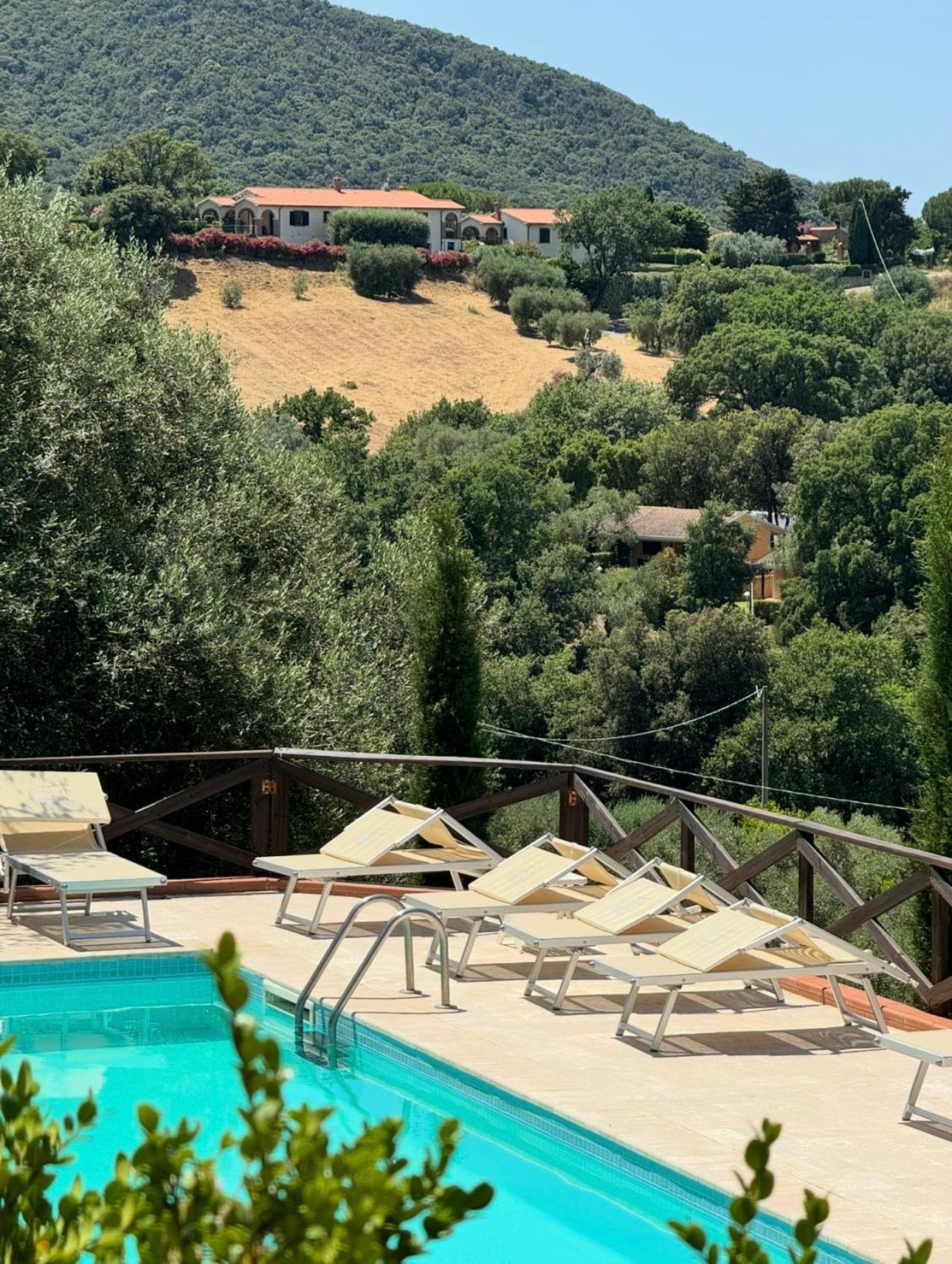 Madonna Del Poggio Cav Aparthotel Скарлино Екстериор снимка