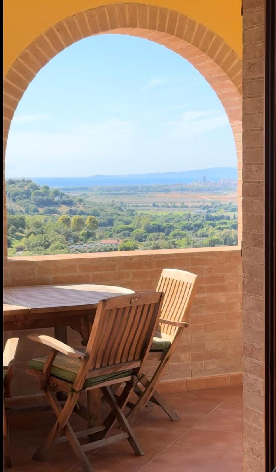Madonna Del Poggio Cav Aparthotel Скарлино Екстериор снимка